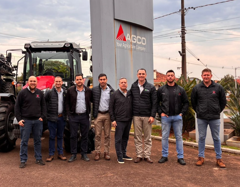 Visita dos executivos da PTx Trimble