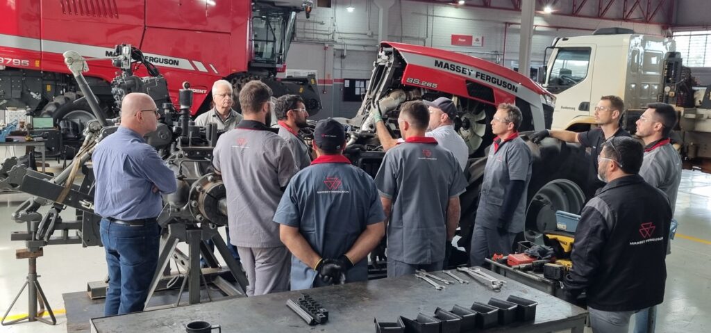 Workshop MF 8S na Redemaq Matriz